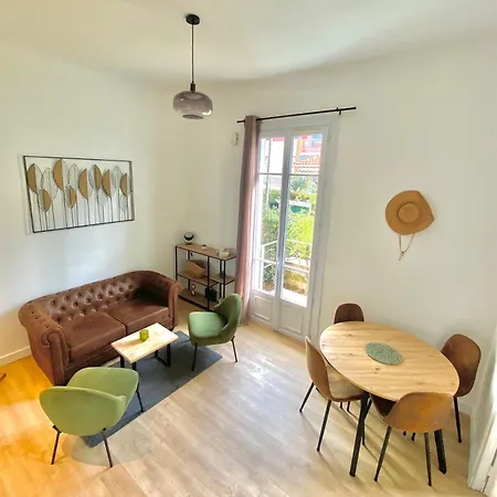 100m From Sea, Lovely House With Quiet Patio 3*