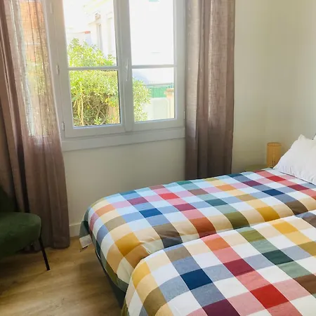 מלון 100m From Sea, Lovely House With Quiet Patio 3*