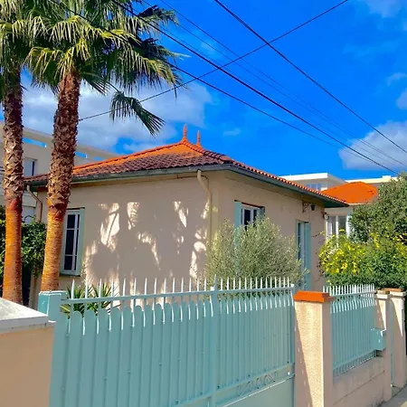100m From Sea, Lovely House With Quiet Patio מלון קאן סור מר